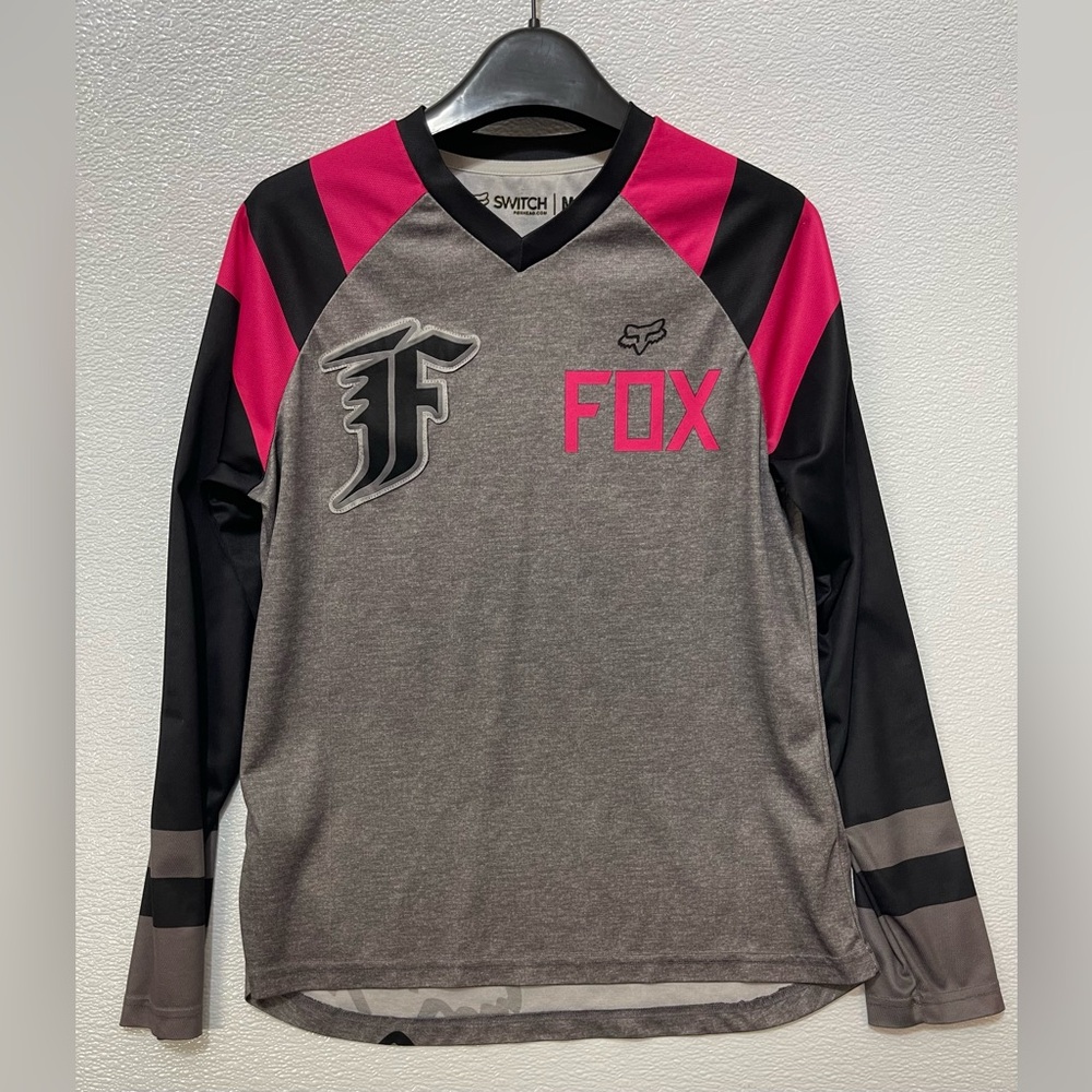 3/$30 Fox Switch Gray and Pink Long Sleeve MTB Jersey